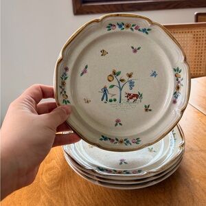 Set of 4 International Heartland Salad plates